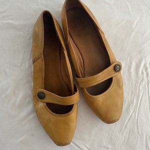Frye Leather Flats